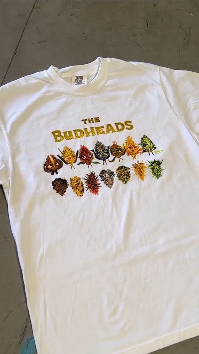 Easy 9-screen print for all our Bud Heads out there ๐๐๐จ #manufacturing #customshirts #printtoaster #screenprinting #420friendly