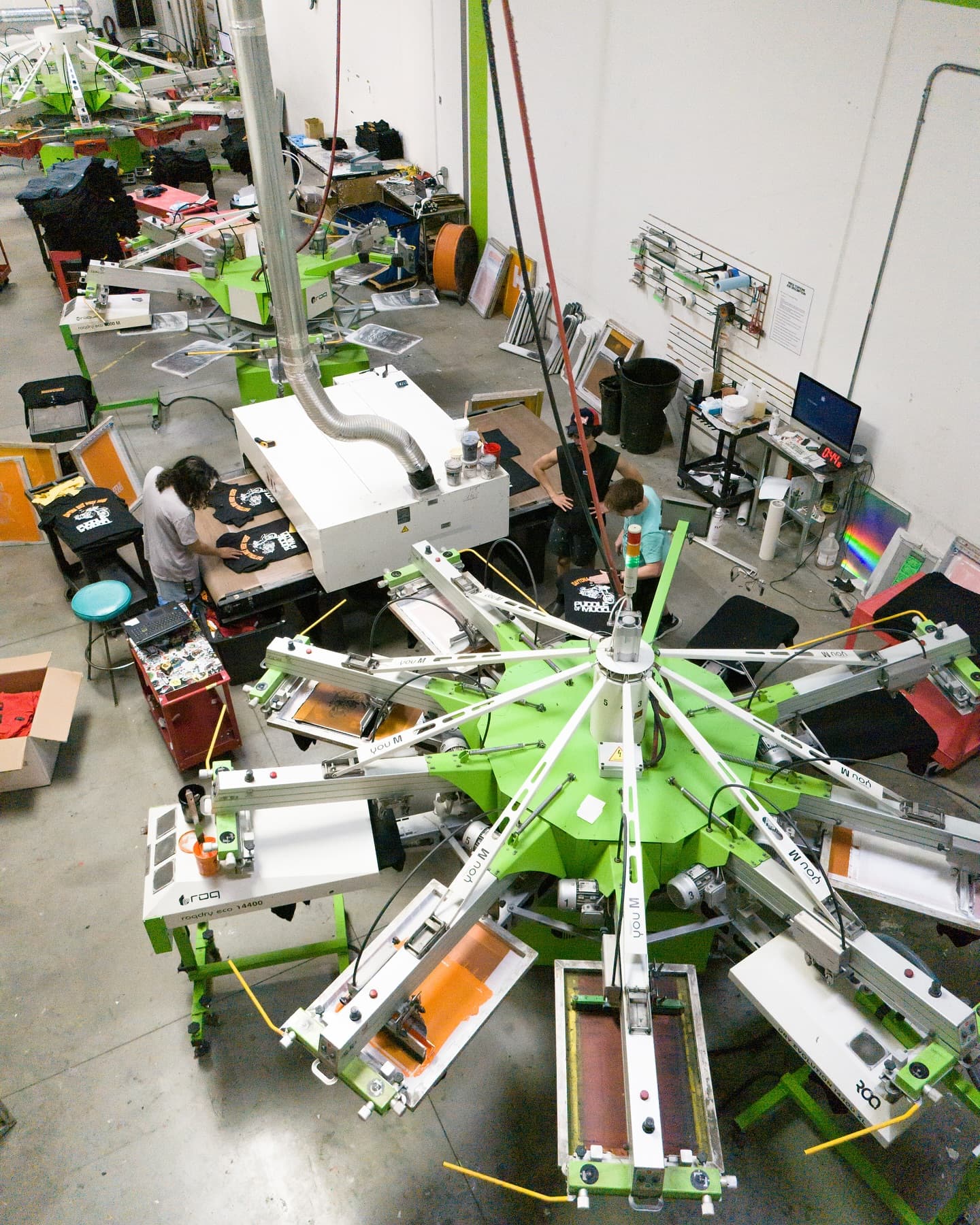 Where Art Meets Automation – Precision, Speed, and Style in Every Print!🔥🎨👕 #screenprinting #apparel