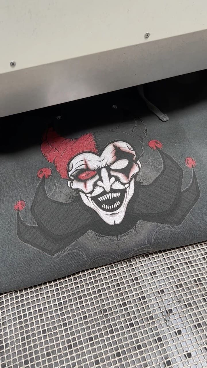 Show off your art with DTG printing. 🤙🏼💯 Design by @jinxthefool 🔥 . . . #dtg #dtgprinting #dtgprinter #directtogarment #direc...