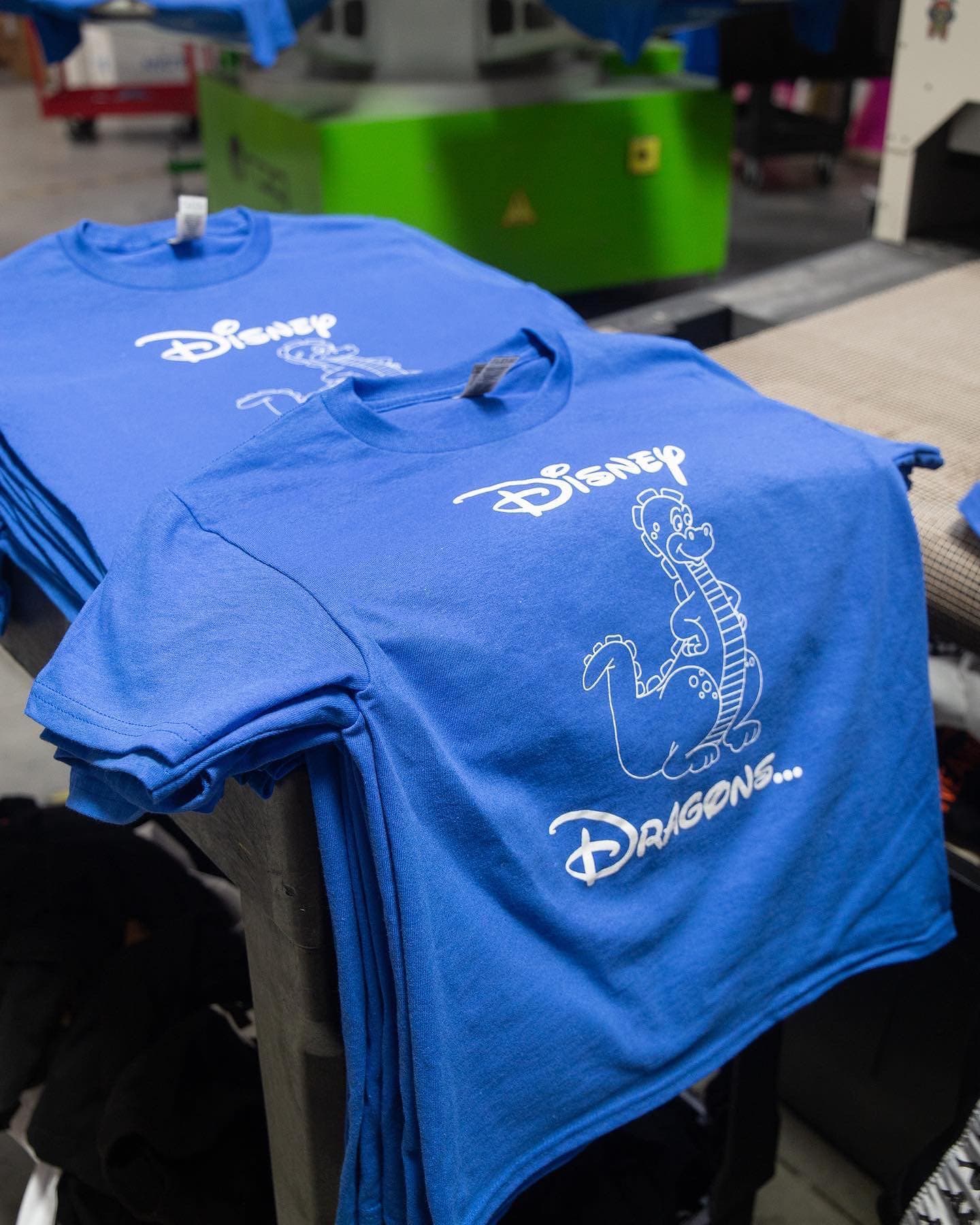 Happiest Dragons on earth 😁🐉 . . . #screenprinting #screenprint #screenprinted #custommerch #customapparel #customapparels #p...